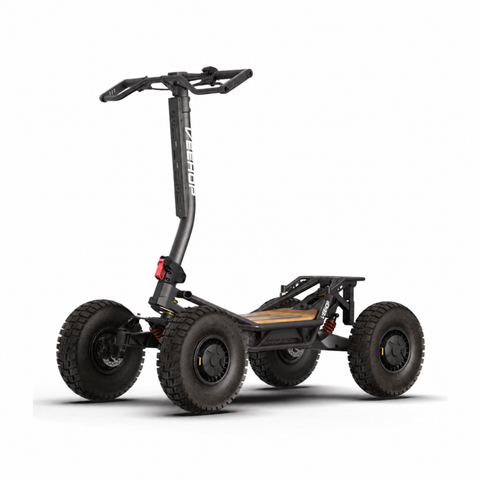 Trottinette Veehop avec cadre noir et pneus à gros crampons